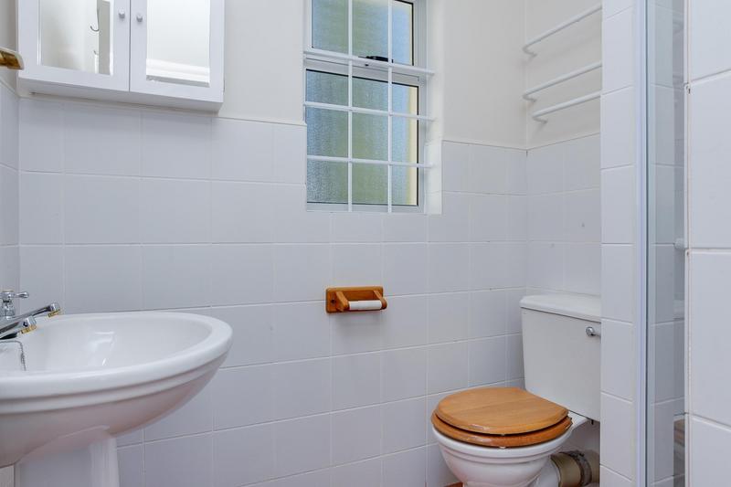 To Let 3 Bedroom Property for Rent in Claremont Western Cape